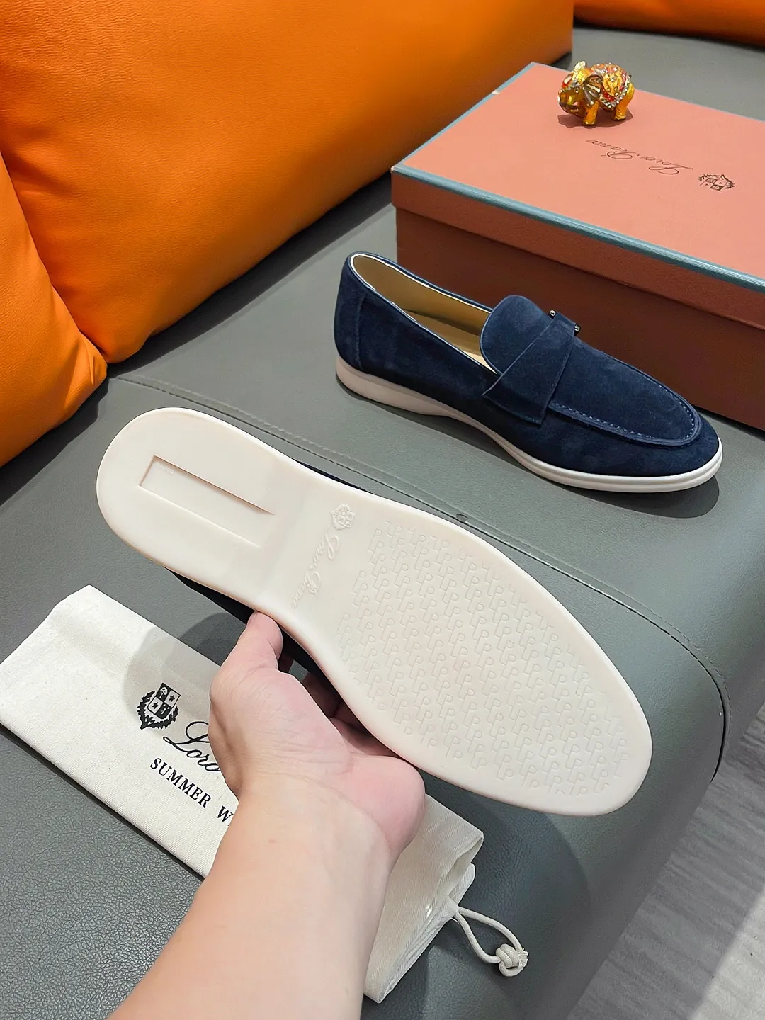 Men's shoes LORO PIANA "LP" P420 Regular size: 38-44 (casual shoes) Product materials: Selected high-mercerized suede upper, comfortable sheepskin lining; original outsole.